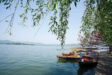 《毁灭战士》制作人：正在开发一款基于虚幻5的FPS